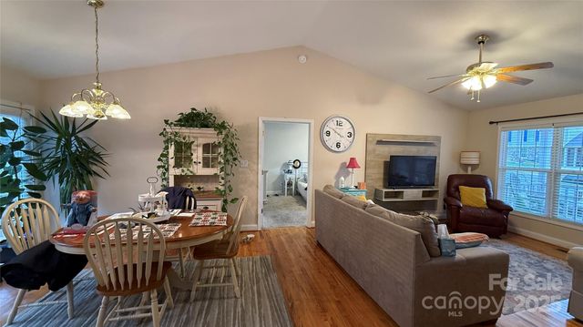 1140 Stephenson Court, Lenoir, NC 28645