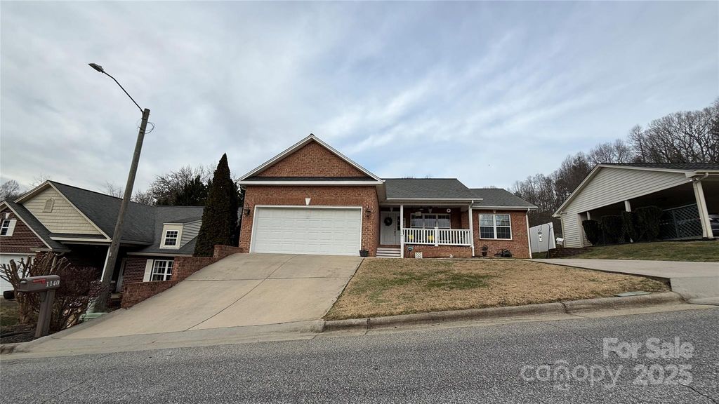 1140 Stephenson Court, Lenoir, NC 28645