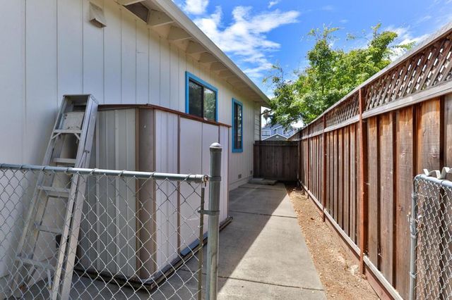 1219 Willow Court, Gilroy, CA 95020