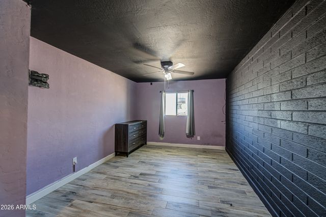 1901 E ENCINAS Lane, Phoenix, AZ 85040