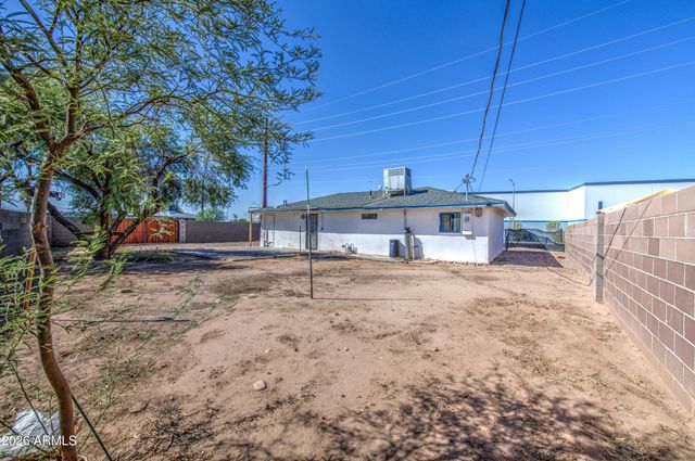 1901 E ENCINAS Lane, Phoenix, AZ 85040