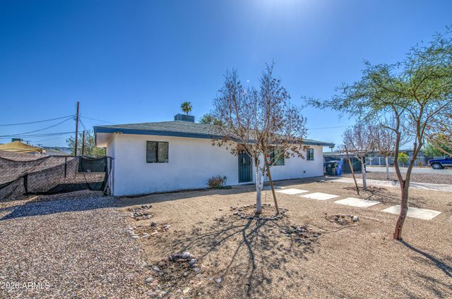 1901 E ENCINAS Lane, Phoenix, AZ 85040