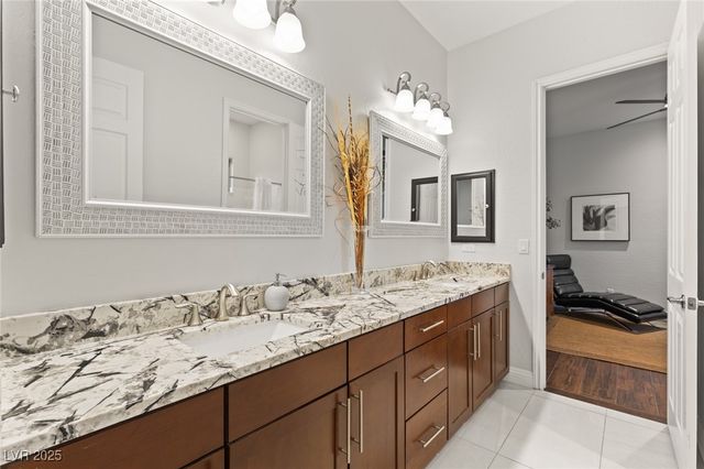 21 GRAND MASTERS Drive, Las Vegas, NV 89141