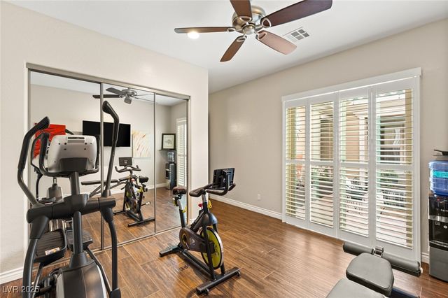 21 GRAND MASTERS Drive, Las Vegas, NV 89141