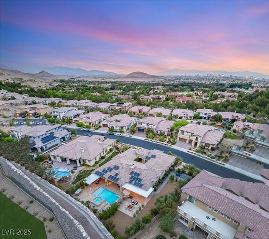 21 GRAND MASTERS Drive, Las Vegas, NV 89141