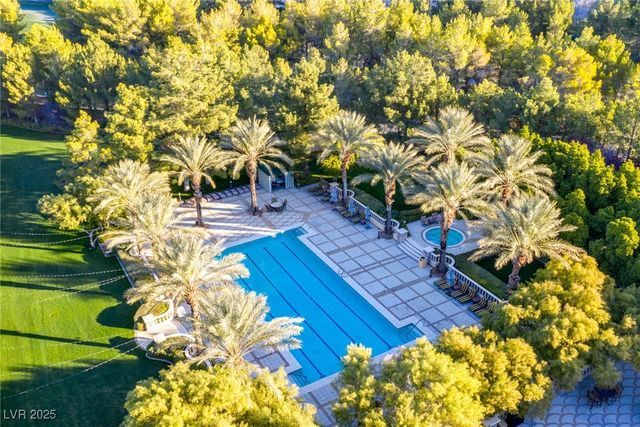 21 GRAND MASTERS Drive, Las Vegas, NV 89141