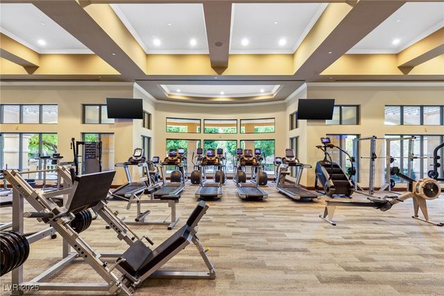 21 GRAND MASTERS Drive, Las Vegas, NV 89141