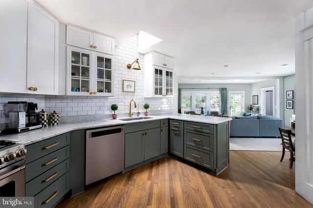 7203 SUMMIT AVE, Chevy Chase, MD 20815