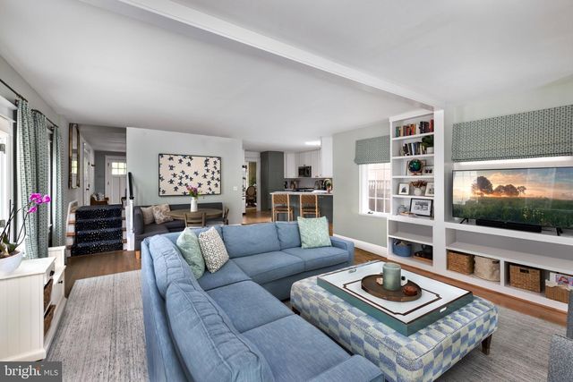 7203 SUMMIT AVE, Chevy Chase, MD 20815