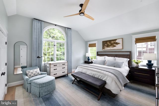 7203 SUMMIT AVE, Chevy Chase, MD 20815