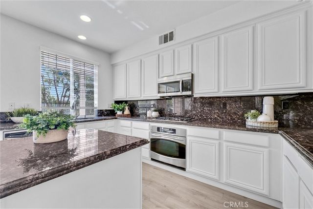 10156 Beachcomber Street, Moreno Valley, CA 92557