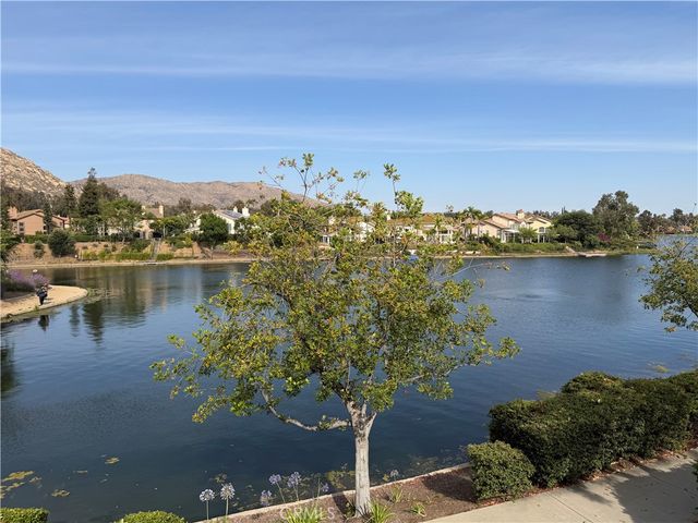 10156 Beachcomber Street, Moreno Valley, CA 92557