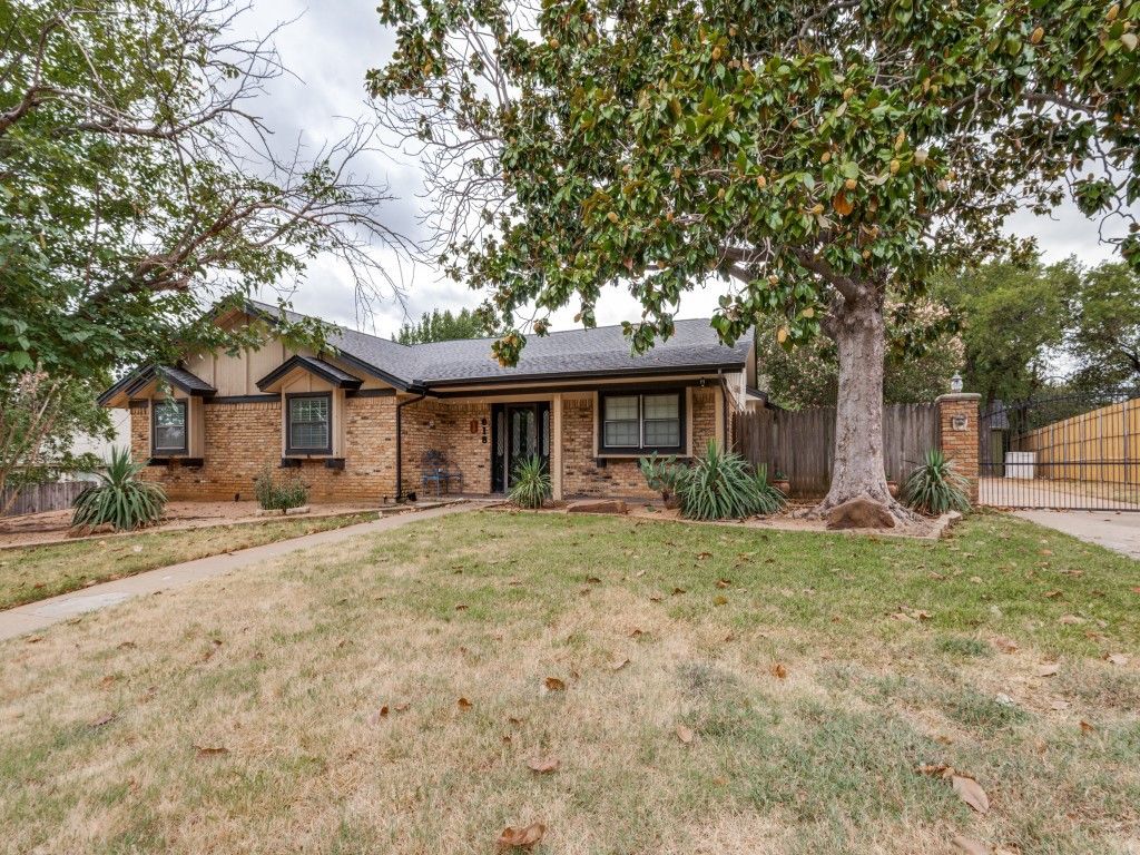 618 Brent Drive, Arlington, TX 76012 — photo 2