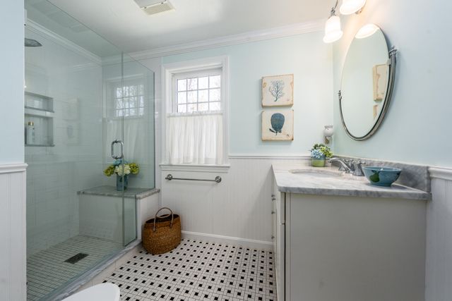 42 Eventide Lane, Hyannis, MA 02601