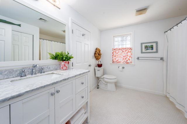 42 Eventide Lane, Hyannis, MA 02601