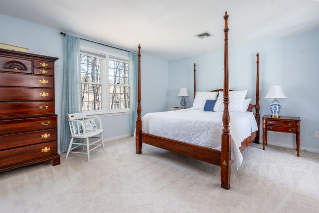 42 Eventide Lane, Hyannis, MA 02601