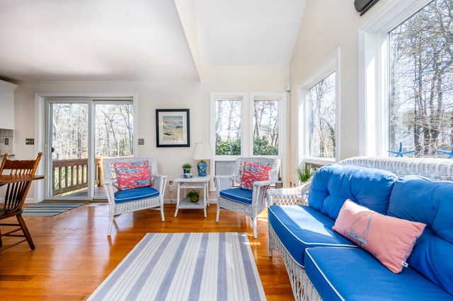 42 Eventide Lane, Hyannis, MA 02601