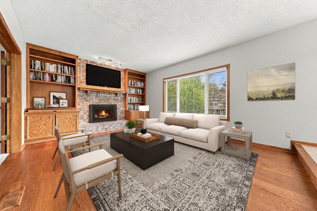 13610 Georgia Drive, Apple Valley, MN 55124