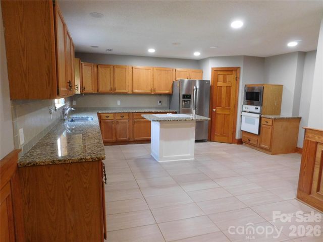 5314 Brookwood Court, Waxhaw, NC 28173