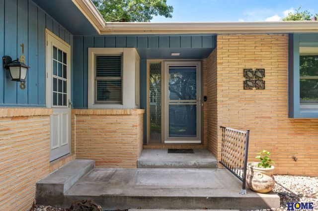 1608 Devoe Drive, Lincoln, NE 68506