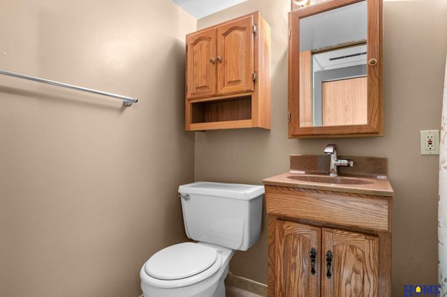 1608 Devoe Drive, Lincoln, NE 68506