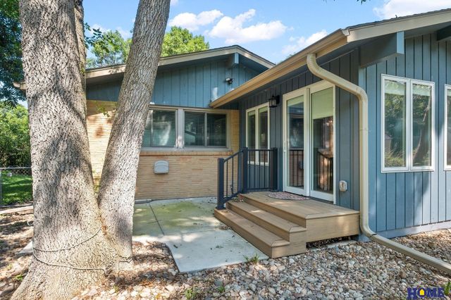1608 Devoe Drive, Lincoln, NE 68506