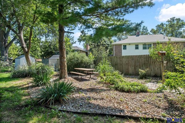 1608 Devoe Drive, Lincoln, NE 68506