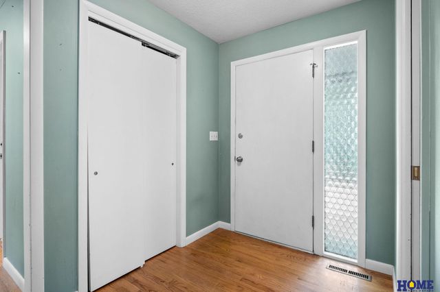 1608 Devoe Drive, Lincoln, NE 68506