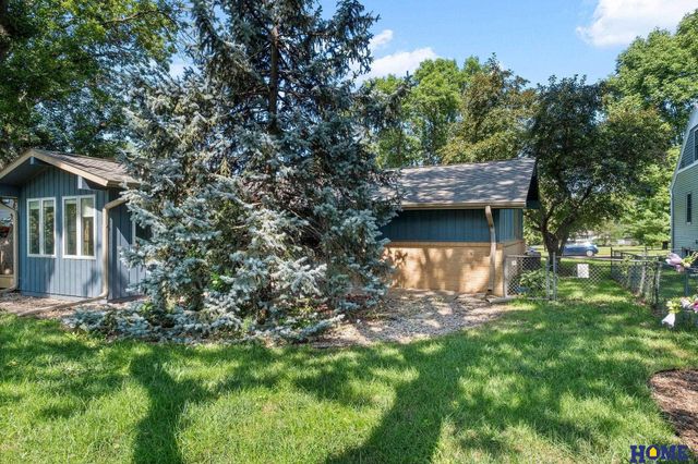 1608 Devoe Drive, Lincoln, NE 68506