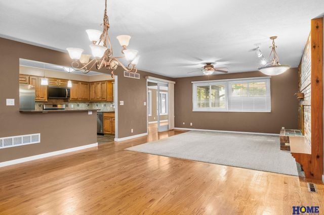 1608 Devoe Drive, Lincoln, NE 68506