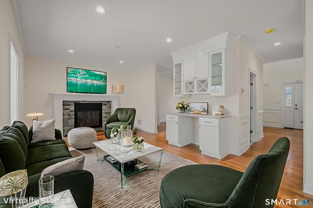 4 Jans Way, Guilford, CT 06437