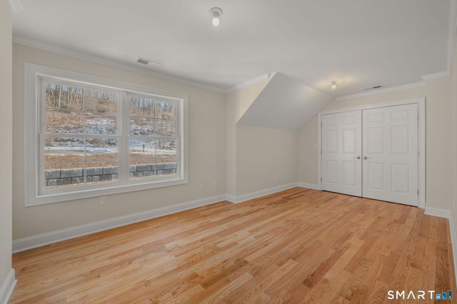 4 Jans Way, Guilford, CT 06437