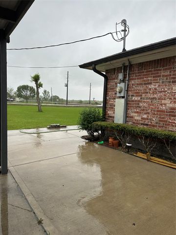 4060 Dubuque Parkway, Iowa Colony, TX 77583