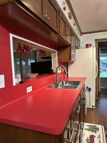 4060 Dubuque Parkway, Iowa Colony, TX 77583