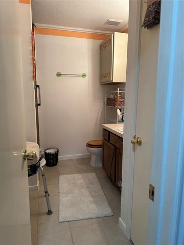 4060 Dubuque Parkway, Iowa Colony, TX 77583