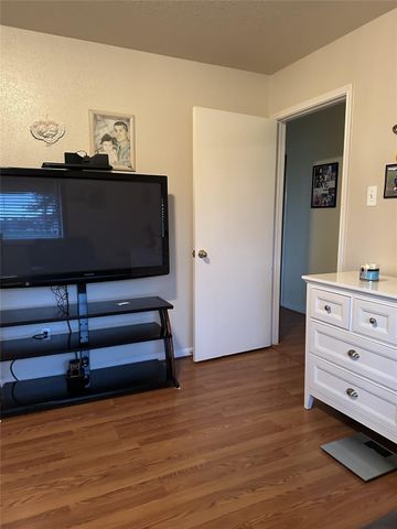 4060 Dubuque Parkway, Iowa Colony, TX 77583