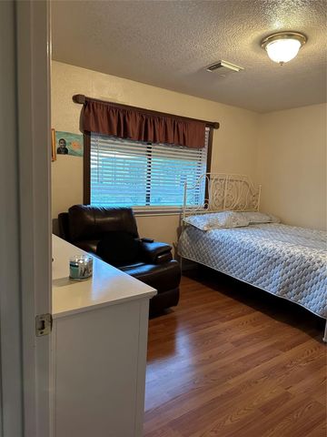 4060 Dubuque Parkway, Iowa Colony, TX 77583