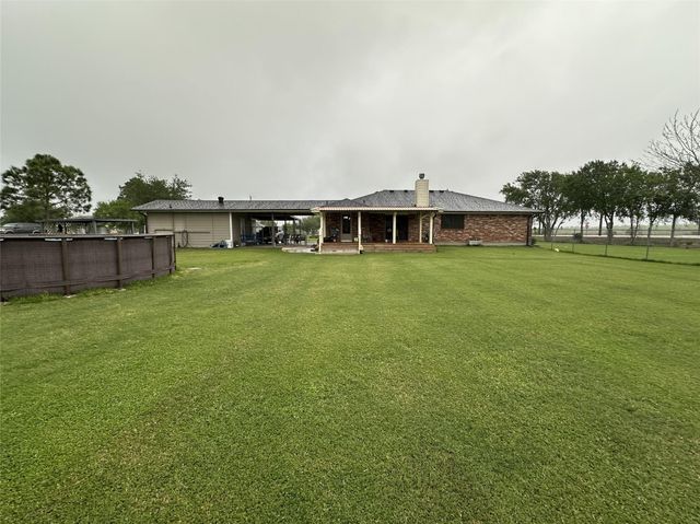 4060 Dubuque Parkway, Iowa Colony, TX 77583