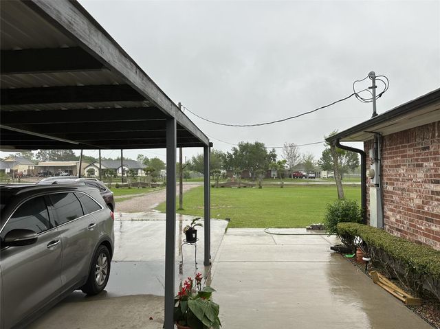 4060 Dubuque Parkway, Iowa Colony, TX 77583