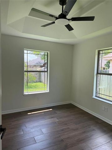 1227 S Standard Avenue, San Juan, TX 78589