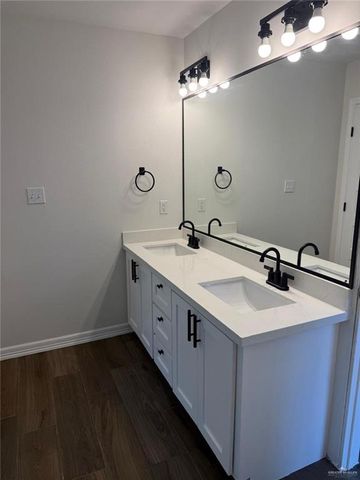 1227 S Standard Avenue, San Juan, TX 78589