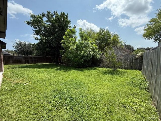 1227 S Standard Avenue, San Juan, TX 78589