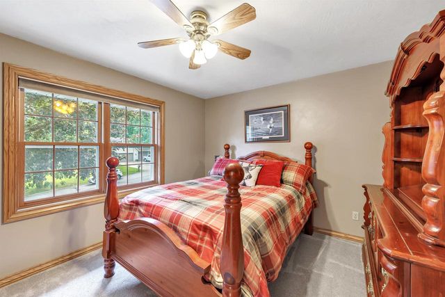250 WINDWARD ROAD, Green Bay, WI 54302