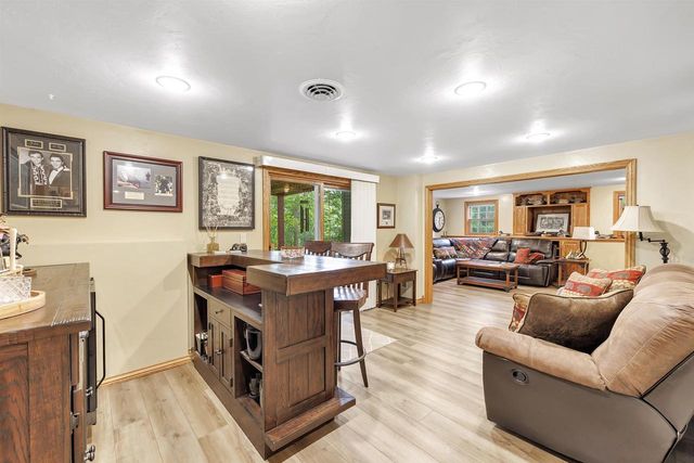 250 WINDWARD ROAD, Green Bay, WI 54302