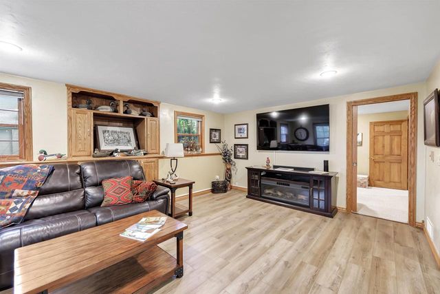 250 WINDWARD ROAD, Green Bay, WI 54302