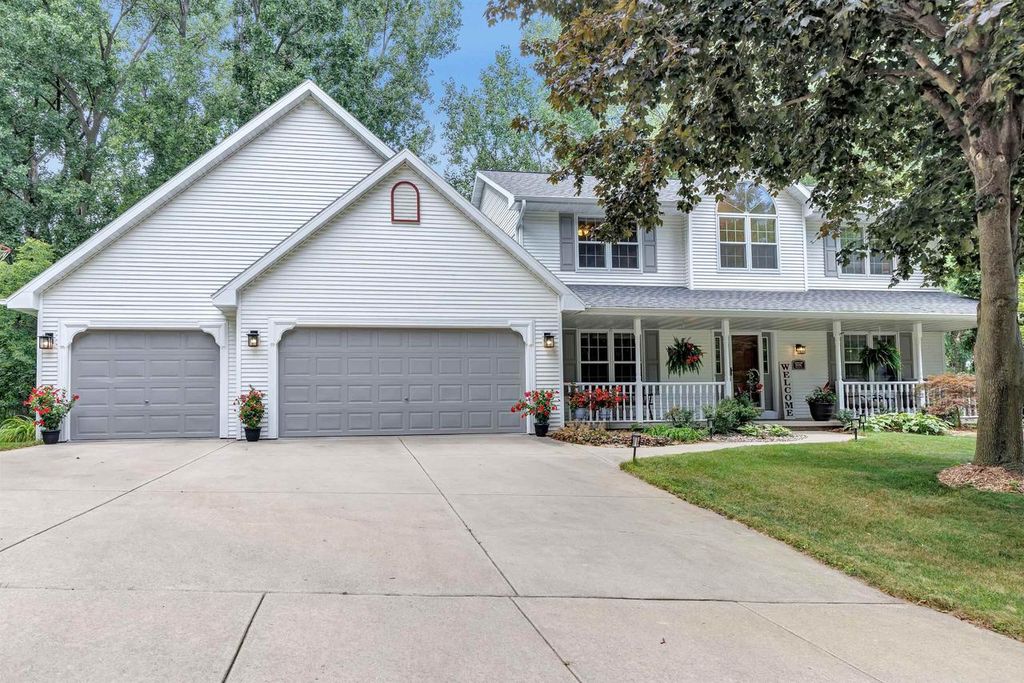 250 WINDWARD ROAD, Green Bay, WI 54302