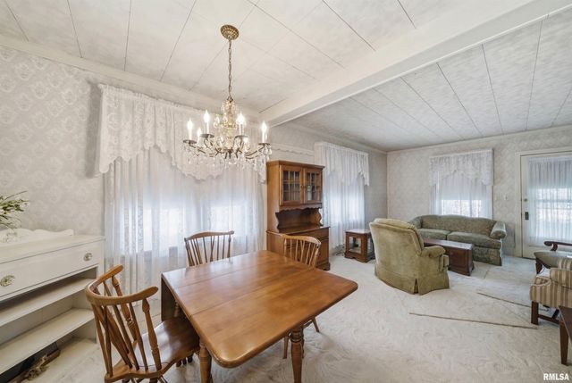 4212 N PROSPECT Road, Peoria, IL 61614