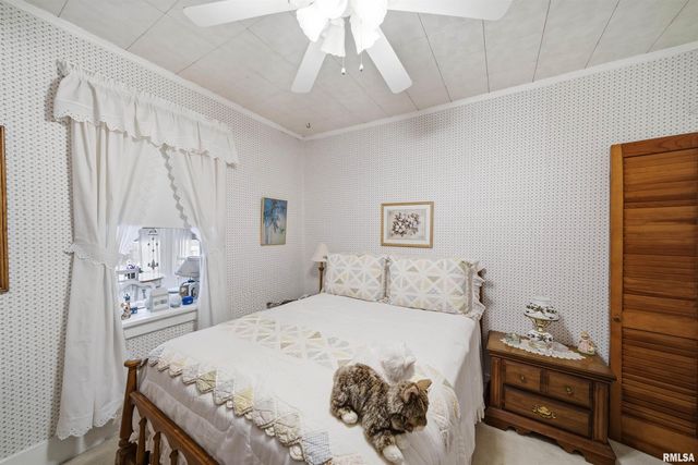 4212 N PROSPECT Road, Peoria, IL 61614