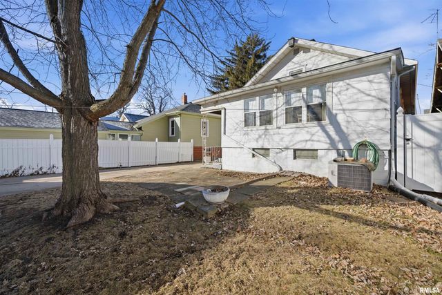 4212 N PROSPECT Road, Peoria, IL 61614