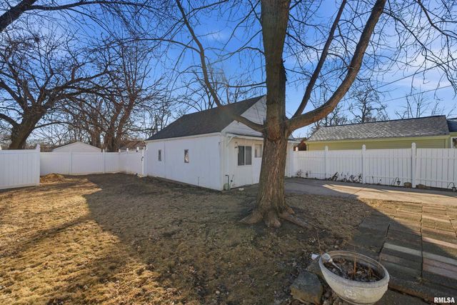 4212 N PROSPECT Road, Peoria, IL 61614